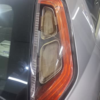 Pasto Ve Cila Sonrası Aracımda Ön Göğüs Çatlağı Ve Stop Lambası Kırılması