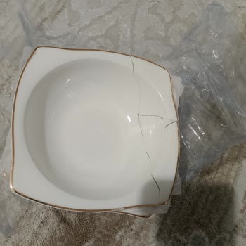 Kırık Çorba Kasesi İçin Hızlı Değişim Ve Mağaza İletişimi Talebi