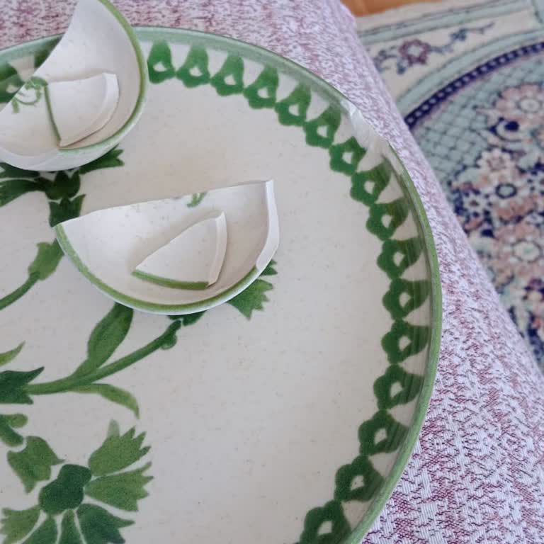 Kırık Servis Tabağı Ve Reçelliğin Değiştirilmesini İstiyorum