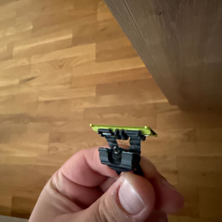 Philips OneBlade Plastik Parçası Kırıldı, Garanti Reddi Ve Ücretsiz Değişim Talebi
