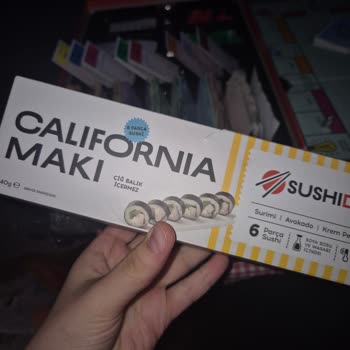 Sushi Ürününün İçinde Poşet Parçası Çıkması Ve Sağlık Endişesi