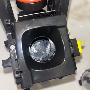 Hepsiburada’dan Sıfır Olmayan Ve Eksik Parçalı Kahve Makinesi