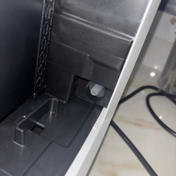 Hepsiburada’dan Sıfır Olmayan Ve Eksik Parçalı Kahve Makinesi