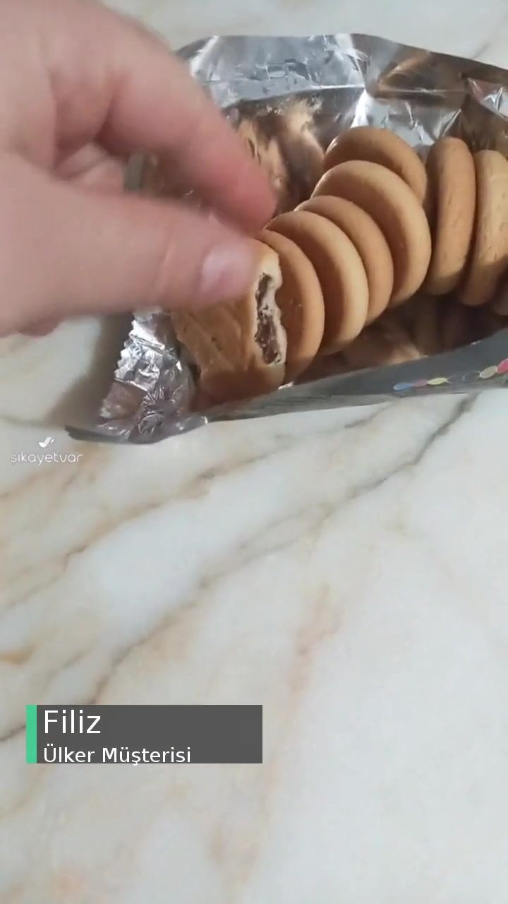 Ülker Yarım Bisküvi videonun kapak resmi
