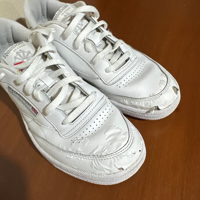 Reebok Club C Ayakkabının Burun Kısmının Hızlı Soyulması Ve Ücret İadesi Talebi