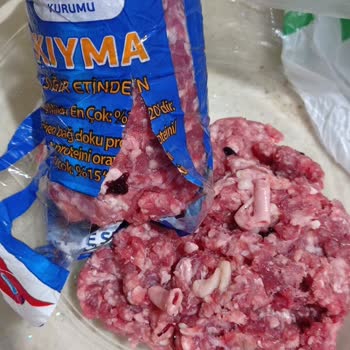 Sağlıksız Kıyma Ve Personelinizin Saygısız Tutumu