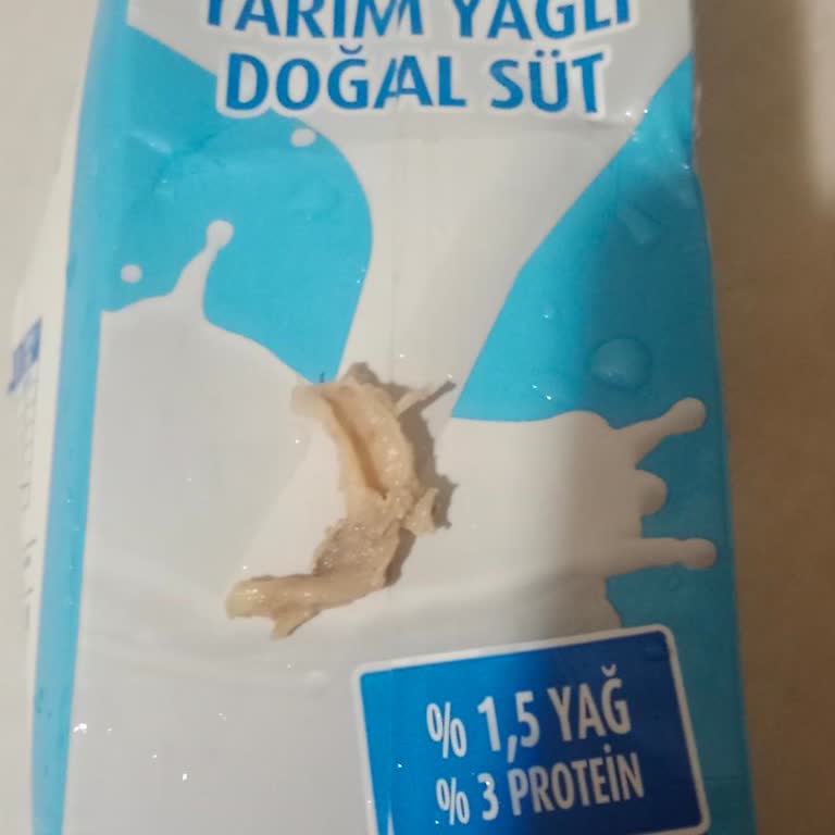 Yarım Yağlı Süt Kutusundan Et Parçası Çıktı: Güvenimizi Sarsan Olay