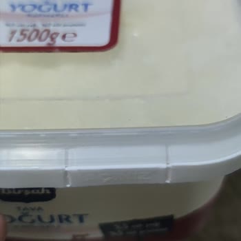 Açılmamış Yoğurtta Kıl Bulundu, Markaya Güvenim Sarsıldı