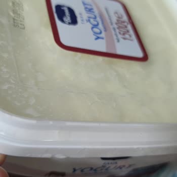 Açılmamış Yoğurtta Kıl Bulundu, Markaya Güvenim Sarsıldı