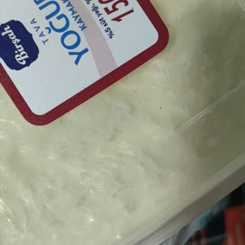 Açılmamış Yoğurtta Kıl Bulundu, Markaya Güvenim Sarsıldı