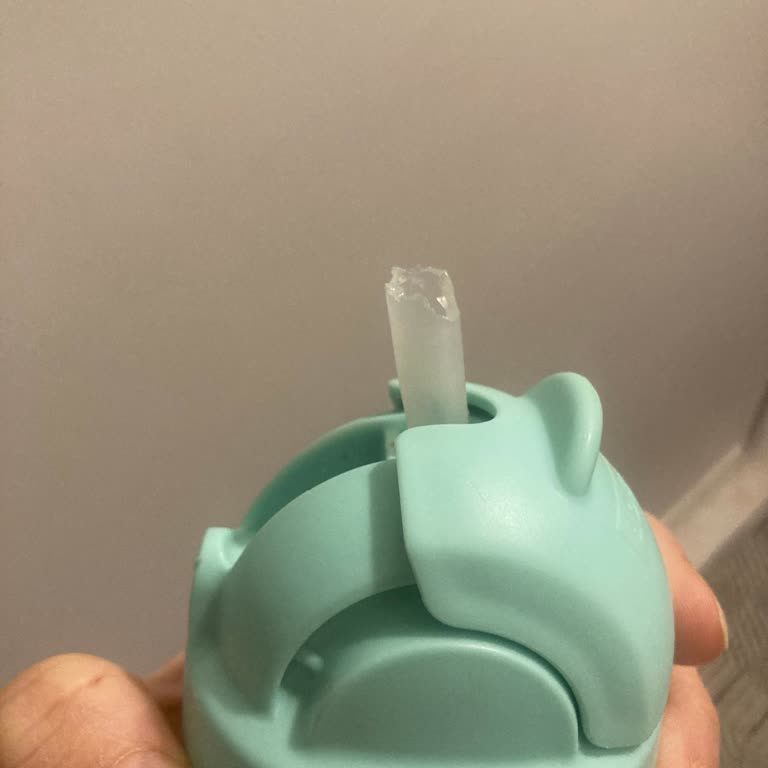 Bebek Suluğunun Ucundaki Plastik Parçanın Kolayca Kopması Ve Yutulma Riski