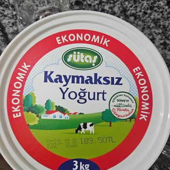 Sütaş Yoğurdunda Böcek Benzeri Yabancı Cisim Bulundu: Hijyen İhlali Ve İade Talebi