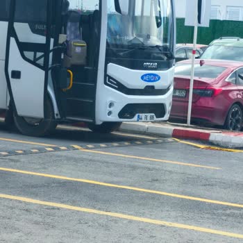 Durakta Alınmayan Otobüs Havaalanı Mağduriyetine Sebep Oldu