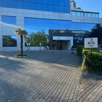 Acil Servis Otoparkında Kendi Park Edenlerden Vale Ücreti Talep Edilmesi