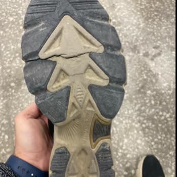 Skechers Ayakkabısının Altı 1 Yılda Yırtıldı, Kullanıcı Hatası İddiası İle Garanti Reddi