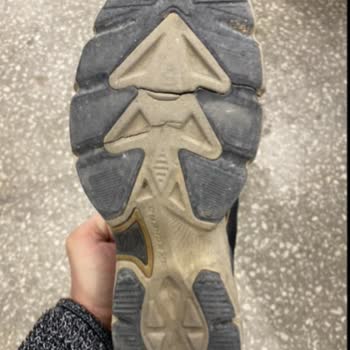 Skechers Ayakkabısının Altı 1 Yılda Yırtıldı, Kullanıcı Hatası İddiası İle Garanti Reddi