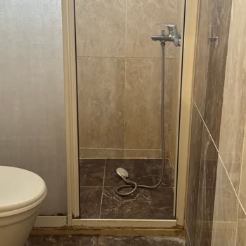Elektrik Çarpmasıyla Gözyaşı Yaşadık: Kuşadası Kiralık Evde Güvenlik Ve Temizlik Krizi