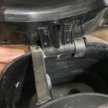 Garanti Dışı İddia Ve Artan Servis Ücretleri Beni Mağdur Etti