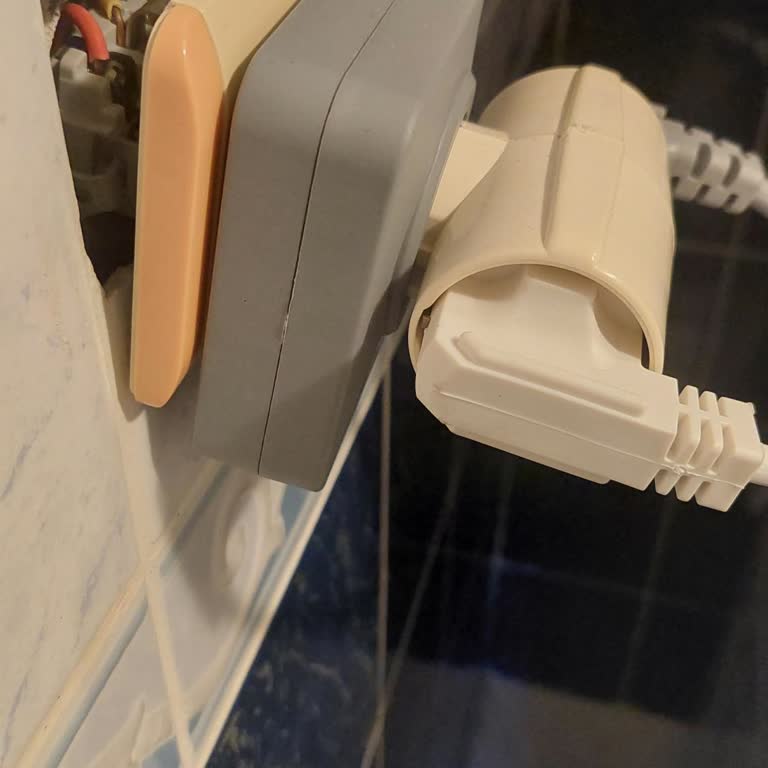 Arçelik Servisi Prizi Sökerek Bıraktı, Elektrik Çarpma Riski Oluşturdu