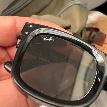 Ray-Ban Gözlüğümde Aşırı Çizikler, Mağaza Tüketici Hatası İddiası