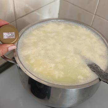 Süt Kaynadığında Yeşil Renk, Şube Sorumsuz Davranıyor
