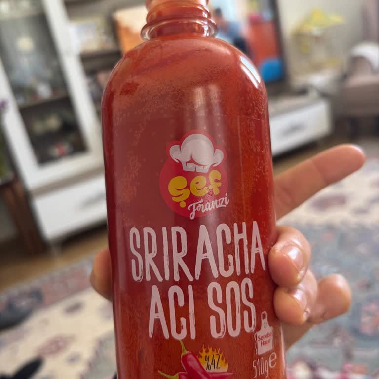 Şok Markette Şişesi Patlayan Sriracha Sosu Göz Ve Yüzde Şiddetli Yanma