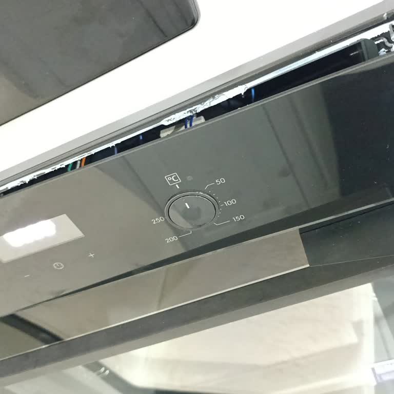 Ankastre Fırın Kurulum Sonrası Panel Çıkması Ve Cam Buğulanması İçin Değişim Talebi