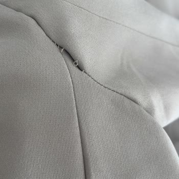 Hatalı Pantolonlu Takım Tekrar Gönderildi, Değişim Talep Ediyorum