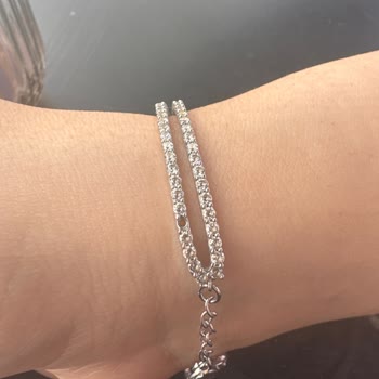 Swarovski Bileklikte Taş Düşmesi Ve Garanti Yanıtı Yok