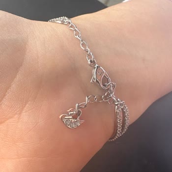Swarovski Bileklikte Taş Düşmesi Ve Garanti Yanıtı Yok