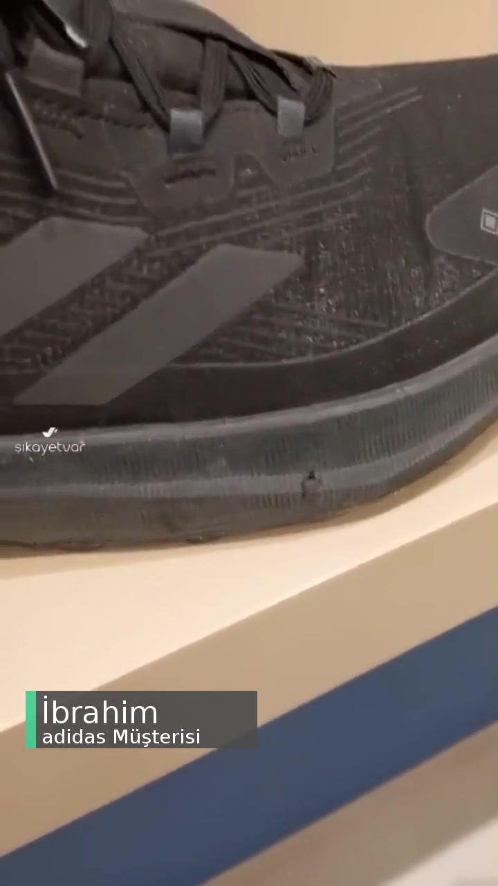 İstanbul İstinye AVM Adidas Pişmanlıktır videonun kapak resmi