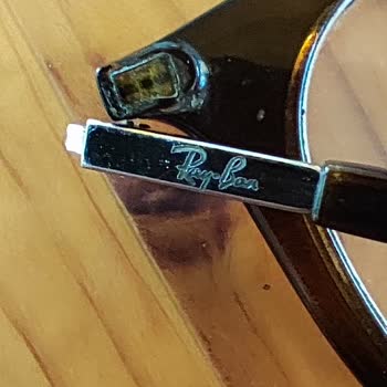 Rayban Gözlüğüm Sap Bağlantısı Normal Kullanımda Kendiliğinden Ayrıldı