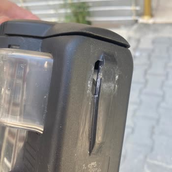 Miele Süpürge Sapı Hemen Kırıldı, Parça Girişi Çatladı Ve 60 Bin TL Tamir Ücreti İstemesi