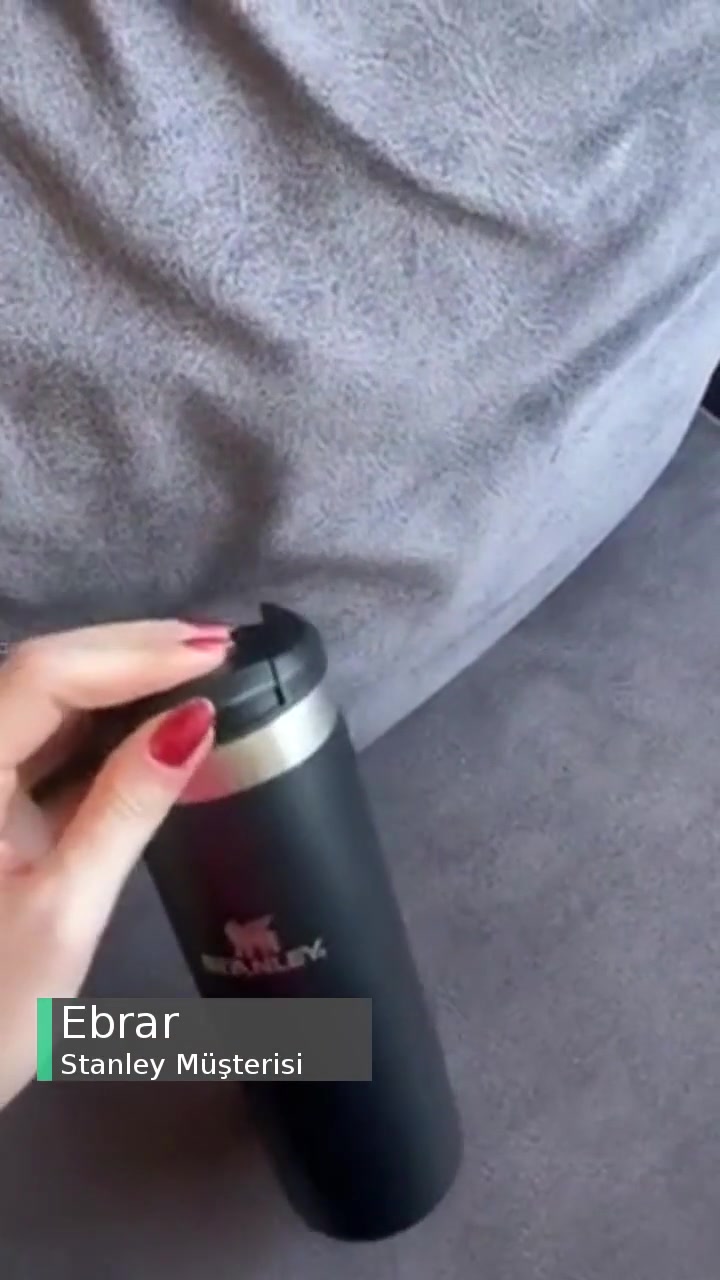 Stanley Kapağı Tam Kapanmıyor, Oynama Yapıyor videonun kapak resmi