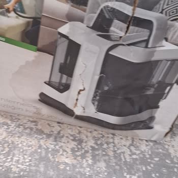 İki Aylık Halı Yıkama Makinesinin Servis Sonrası Hasarlı Dönüşü Ve İade Talebi