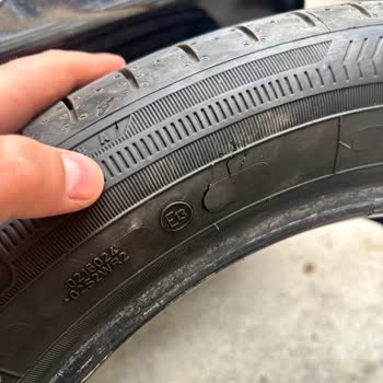Yeni Goodyear EfficientGrip Performance Lastiğinde Yanak Patlaması Ve Güvenlik Riski