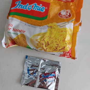 İlk Kez Indomie Köri Aromalı Pakette Yağ Poşeti Eksik
