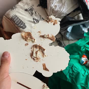 Kırılacak Etiketi Olmasına Rağmen Aras Kargo’da Porselen Ürünüm Hasarlı Teslim Edildi