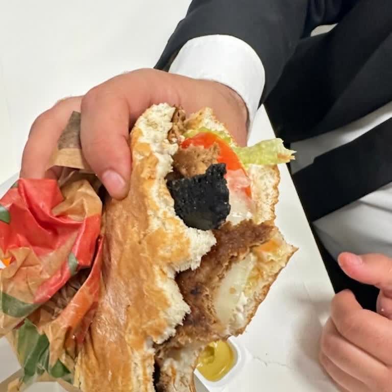 Burger King'de Yanmış Ürün Ve Güven Sarsıntısı