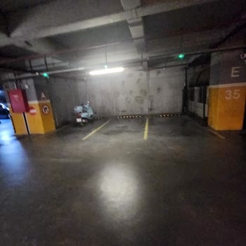 Kapalı Otoparkta Boş Yer Olmasına Rağmen Engellileri Açık Otoparka Yönlendiren Yönetim