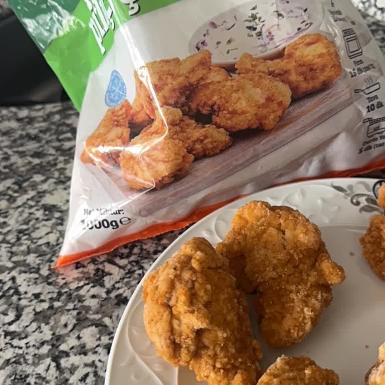 Ambalajda Çıtır Kanat Yazarken İçeride But Çıktı