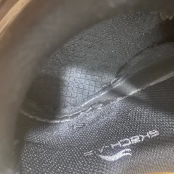 Kısa Sürede İç Sünger Delinen Ve Koku Yapan Skechers Ayakkabısının Garanti Reddi