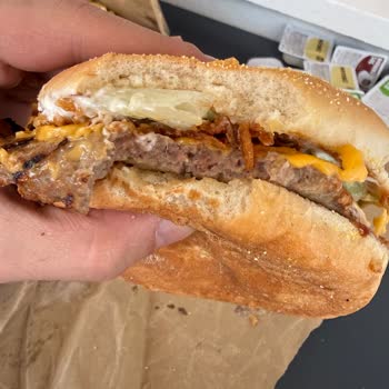 Burger King Şubesinde Notum İhmal Edildi, Çiğ Ve Eksik Ürünlerle Sağlık Endişesi
