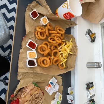Burger King Şubesinde Notum İhmal Edildi, Çiğ Ve Eksik Ürünlerle Sağlık Endişesi
