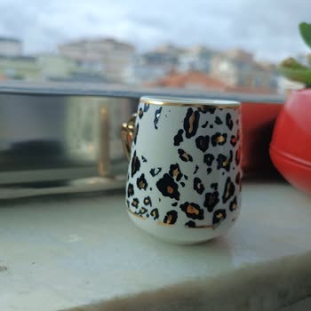 Karaca Hediye Kahve Fincanı Takımında Desen Soyulması