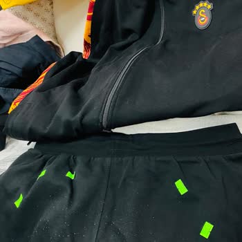 4 Bin TL'lik Takımın 3 Kez Giymeden Tiftiklenmesi Ve Mağaza Red Cevabı