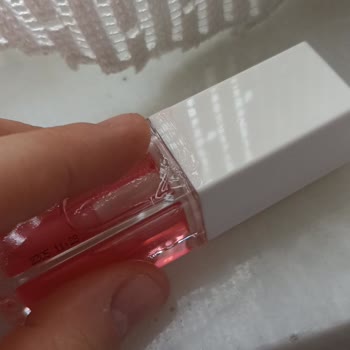 Sızdıran Lip Oil Gloss Ürünü İçin Değişim Ve İade Talebi