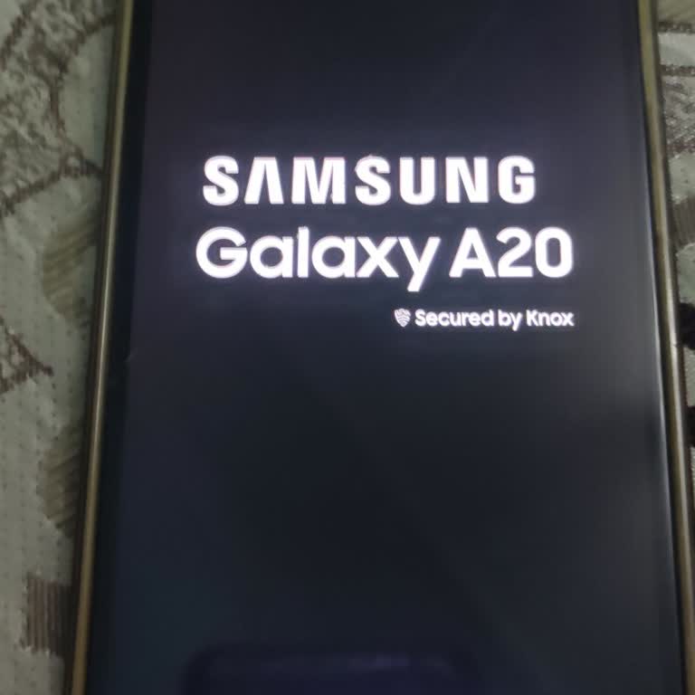 Samsung Galaxy A20 Açılmıyor Ve Yetkili Servisten Ücretsiz Onarım Talebi