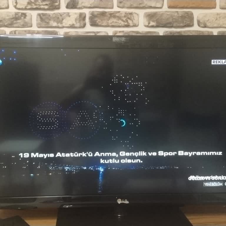 Aylık 640 TL Ödeyip Kesintisiz İnternet Ve TV Alamama