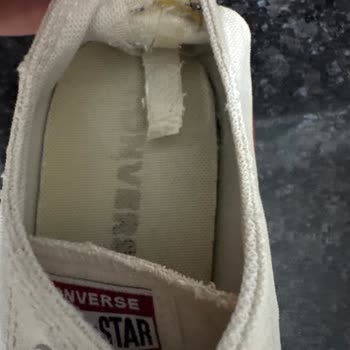 Converse Chuck Ayakkabı Tabanı Çökmesi Ve Denge Sorunu